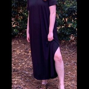 Elegant Black Maxi Dress